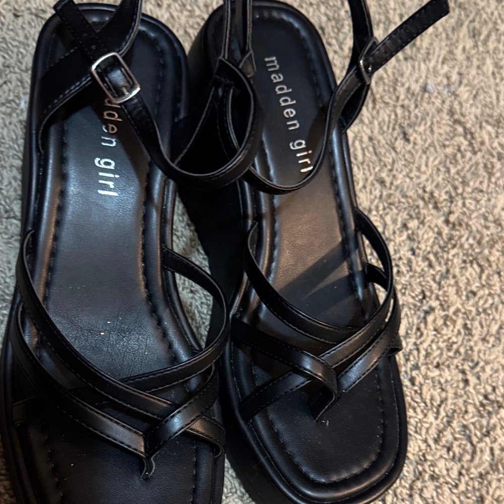 Madden Girl Elegant Black Sandals